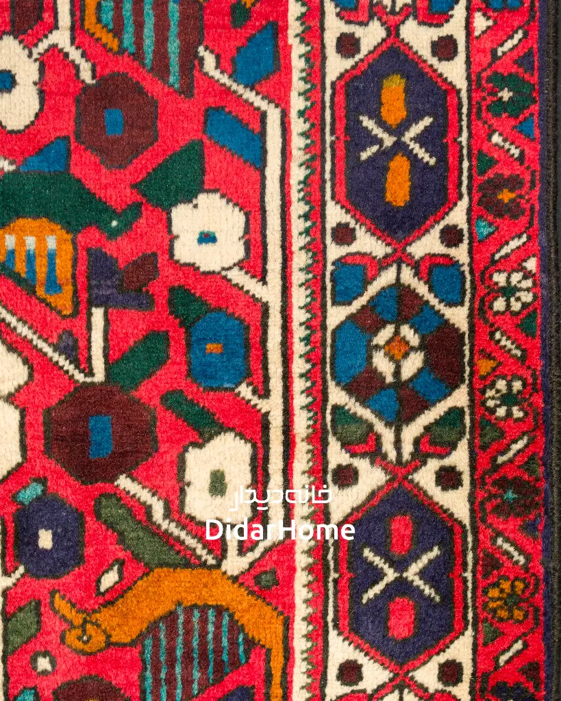 فرش دستباف آنتیک بختیاری طرح افشان ۱/۵۸ متری