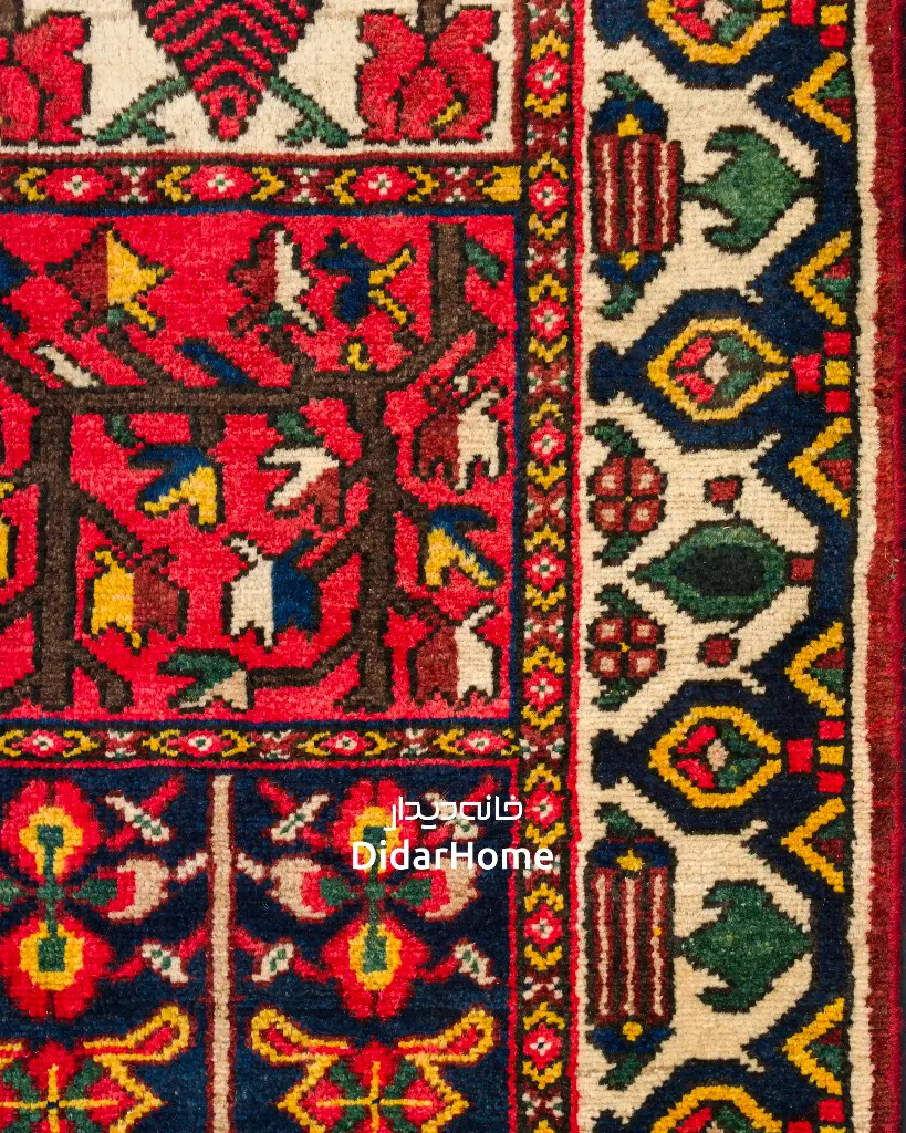 فرش دستباف آنتیک بختیاری طرح خشتی ۵/۹۷ متری