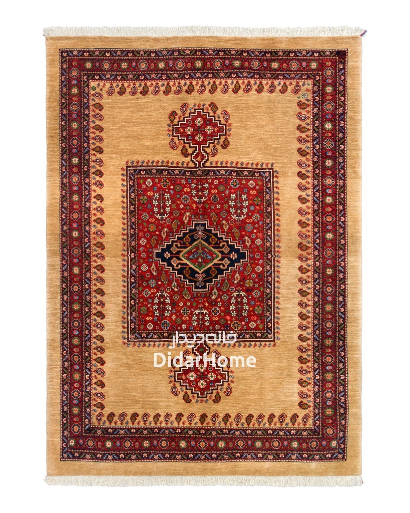 فرش دستباف قشقایی طرح ترنجی ۳/۷۵ متری