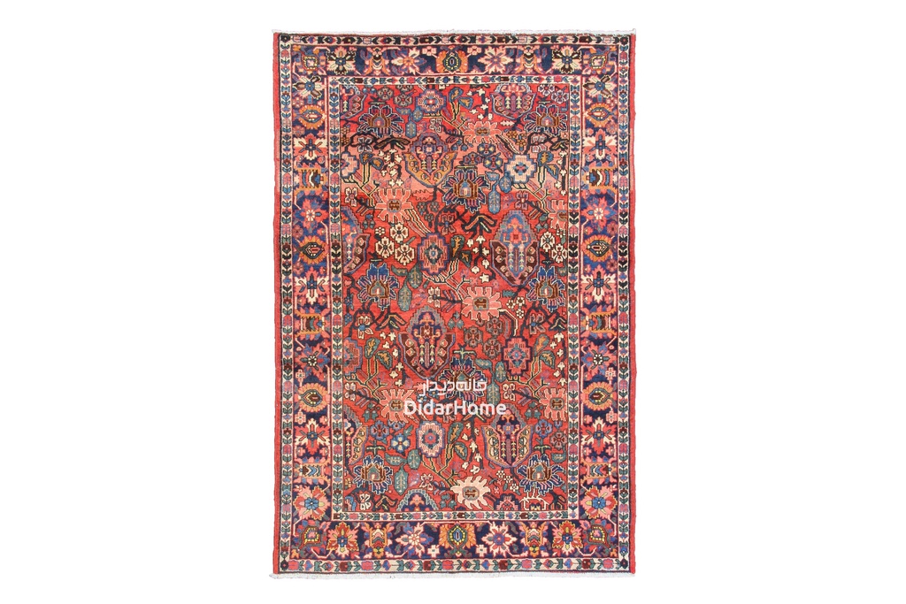 فرش دستباف آنتیک بختیاری طرح افشان چهار متری