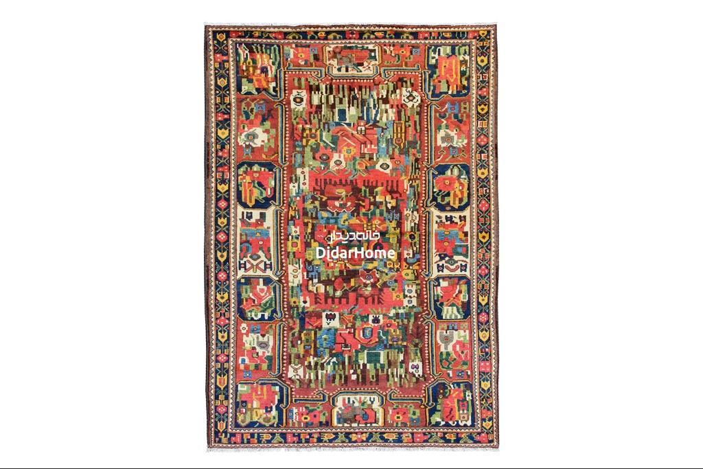 فرش دستباف آنتیک بختیاری طرح ترنجی سه متری