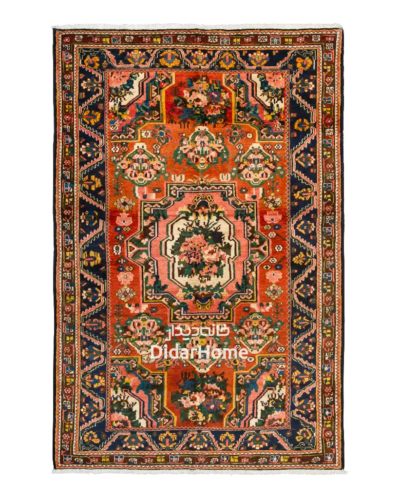 فرش دستباف آنتیک بختیاری طرح ترنجی ۴/۲۸ متری