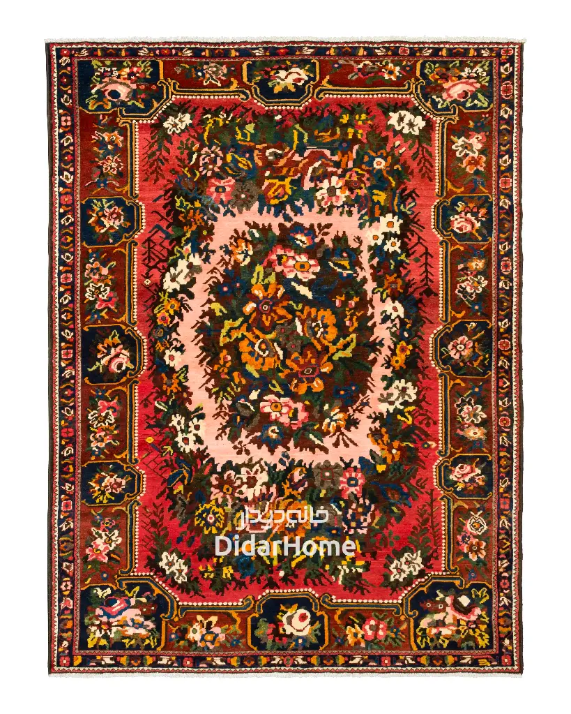 فرش دستباف آنتیک بختیاری طرح ترنجی ۴/۳۰ متری