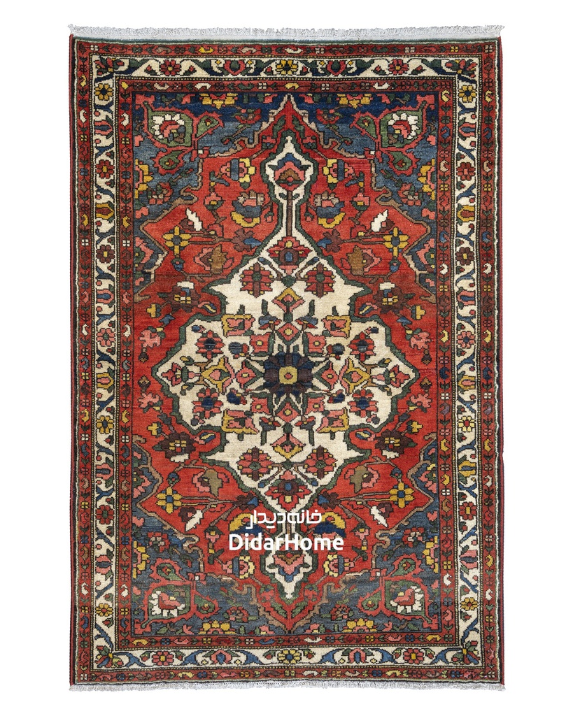 فرش دستباف آنتیک بختیاری طرح ترنجی سه متری