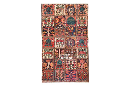 [84020713] فرش دستباف آنتیک بختیاری طرح خشتی ذرع و نیم